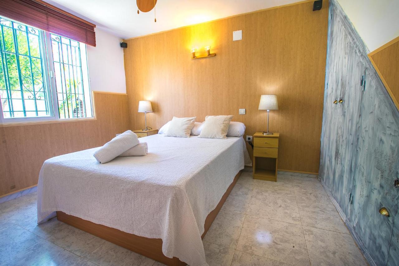 Villa Oleholidays Loleta Vistas Al Mar, 100 M Playa - Piscina Privada Marbella