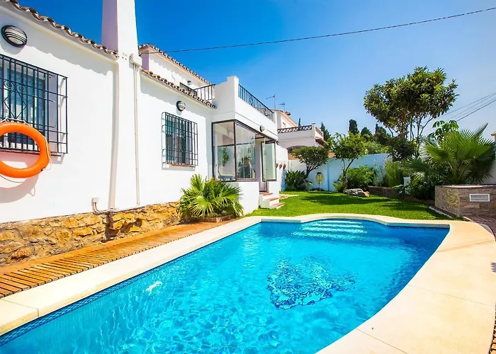 OleHolidays Villa Loleta vistas al mar, 100 m Playa - piscina privada
